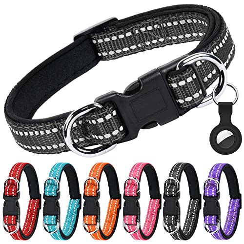 AUAUY Reflektierend Halsband Hund, Verstellbares Atmungsaktives Hundehalsband, Weich Gepolstertes Neopren Nylon Hunde Halsband mit Doppel-D-Ring, AirTag-Hülle für Kleine Mittel Große Hunde(Schwarz-S) von AUAUY