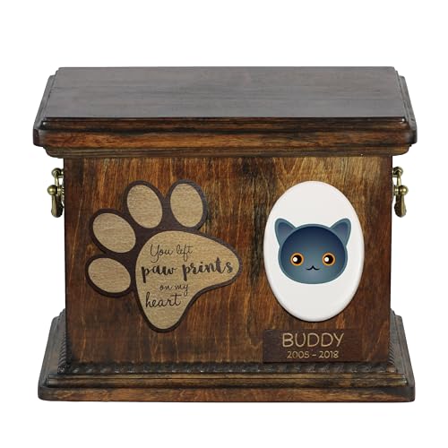 Art-Dog Custom Cat Memorial Urne - Handgefertigte Holzkiste mit Keramikplatte - personalisierte Katze Kremation Box - geometrisches Design - 8,3x11,4x8,7" - Chartreux von Art-Dog