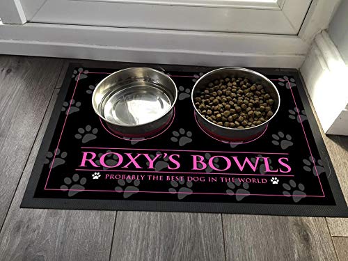 Artylicious Personalisierte Hundematte schwarz pink Futtermatte für Näpfe rutschfeste Bodenmatte von Artylicious