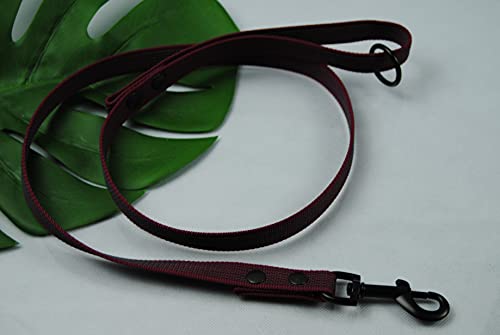 Leine gummiert 1,5m MIT Schlaufe, O-Ring, Bordeaux, Karabiner Schwarz von BULLYZEI