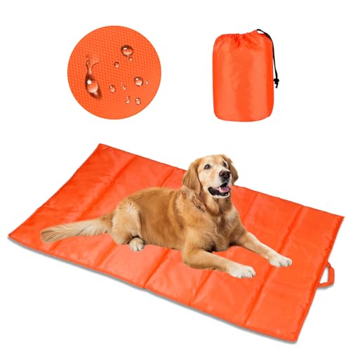 BWOGUE Große Outdoor-Hundebett-Matte, tragbar, wasserdicht, Camping-Hundematte, waschbare Hundematte mit Tragetasche für mittelgroße und große Hunde, zum Schlafen, 119 x 68 cm, Orange von BWOGUE