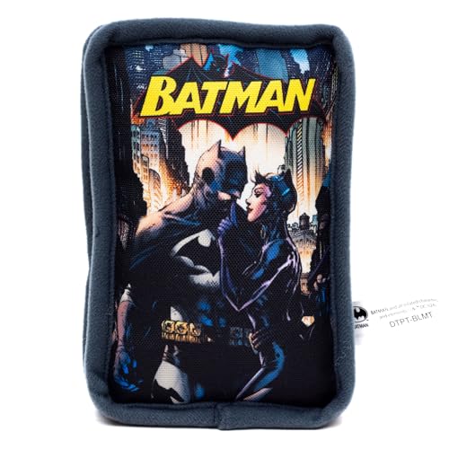 DC Comics Quietschendes Plüsch-Hundespielzeug für große, mittelgroße und kleine Hunde, Batman und Catwoman Jim Lee Hush Pose Comicbuch-Nachbildung, 5,1 x 14 cm von Buckle-Down