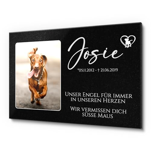 Grabstein aus Granit für Hunde und Katzen mit farbigem Foto & Pfoten | Moderner Gedenkstein Hund Schäferhund - Granitplatte als Tiergrabdeko für draußen - Hundegrabstein personalisiert - 30x20 cm von CHRISCK design