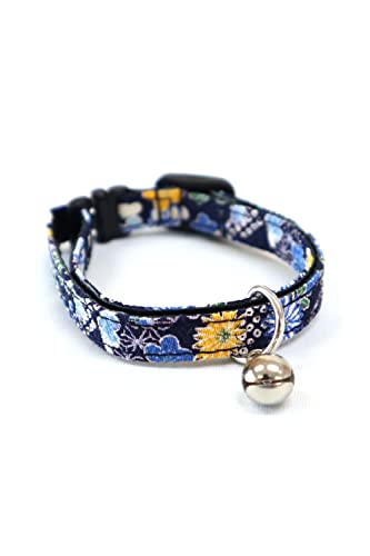 Japanisches Chirimen-Katzenhalsband, mit Glocke, veganes Leder, Marineblau von COCOLUCK