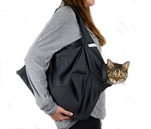 Cat-in-the-Bag Cozy Comfort Tragetasche – X-Small anthrazitgraue Katzentragetasche, weiche Katzentragetasche und Katzenwickel für Nagelknipsen, Tierarztbesuche, Medikamentenverwaltung, Zahnpflege und von Cat-in-the-bag