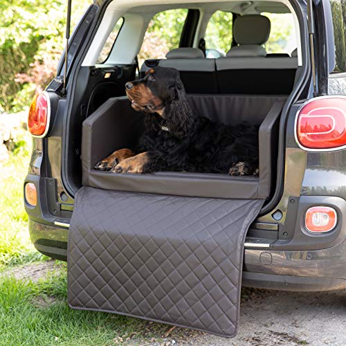 CopcoPet - Travel Bed Hundebett für Kofferraum 70x55 cm Kunstleder - Kofferraumschutz Hund wasserabweisend & Kratzfest - Hundebett Auto rutschfest & robust mit Schutzdecke - Reisebett Hund Braun von CopcoPet