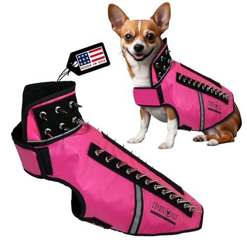 CoyoteVest SpikeVest Hundegeschirr Weste reflektierendes Hundezubehör mit Spikes zum Schutz Ihres Haustieres vor Raptor und Tierangriffen Klettlaschen für schnelles Tragen und Entfernen (Medium Pink) von CoyoteVest