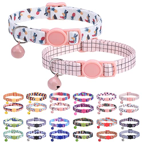 DILLYBUD Breakaway Katzenhalsbänder für Mädchen, Jungen, Katzen, personalisiert mit verschiedenen Mustern, 2 Stück, niedliche klassische Sicherheitsschnallen und Glocken, verstellbar, bunt, rosa von DILLYBUD