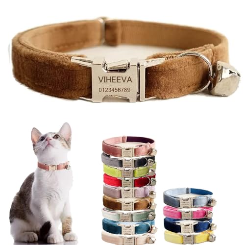 Katzenhalsband, personalisierbar, bestickt, mit Glöckchen, für Katzen und kleine Hunde, Welpen, Kätzchen, individueller Text mit Haustiernamen und Telefonnummer (L (20,3 cm - 33 cm), Braun) von Defgeph