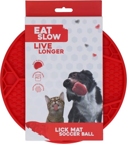 Eat Slow Live Longer Leckmatte - Ø 22 cm - Slow Feeder - Anti Scratch - Futtermatte - Leckschale - Für Nassfutter und Brocken - Spülmaschinenfest - Fußball - rutschfest - Rot von Eat Slow Live Longer