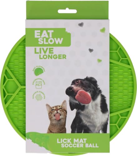 Eat Slow Live Longer Leckmatte - Ø 22 cm - Slow Feeder - Anti Scratch - Futtermatte - Leckschale - Für Nassfutter und Brocken - Spülmaschinenfest - Fußball - rutschfest - Grün von Eat Slow Live Longer