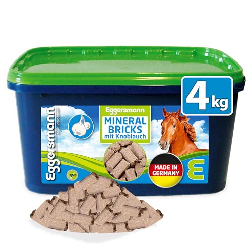 Eggersmann Mein Pferdefutter Mineral Bricks 4 kg - Mineralfutter für Pferde - Pferdefutter mit Mineralstoffen & Vitaminen zur Unterstützung des Stoffwechsels - Mit Knoblauchzusatz zur Fliegenabwehr von Eggersmann Mein Pferdefutter