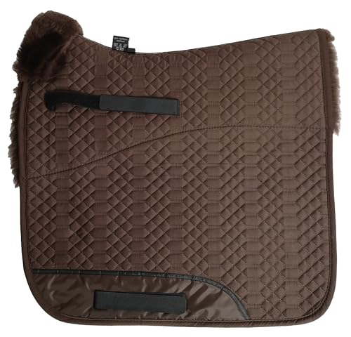 Engel Reitsport | SCHABRA1-D-MOC-MOC | Schabracke | Steppstoff | Lammfell im Sattelbereich | Half Lined | Fellkranz vorne | Dressur | Stoff Mocca Fell Mocca von Engel Reitsport