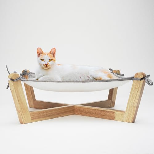 Katzenbett mit Holzgestell, Hängematte für Katzen, Hundebett, abnehmbar, waschbar, Holz natur, Kunstvlies & Stoff, für alle Jahreszeiten geeignet, ideal für Katzen, kleine Hunde und Kleintiere von FURRYFECTION