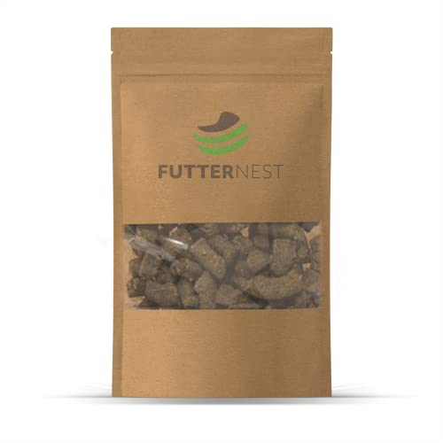 Trainingssnack Kräuter 200g - 1-2cm großer Veganer Knabberspaß - aus Kamille, Luzerne, Löwenzahn - reichhaltig an Vitaminen & Mineralstoffen… von Futternest