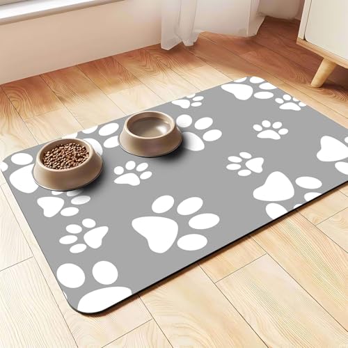 GIBZ Saugfähige Hunde Futtermatte für den Innenbereich, rutschfeste Hund Matte aus Kieselgur, Napfunterlage mit Pfotenmuster, Grau, 40x60cm von GIBZ