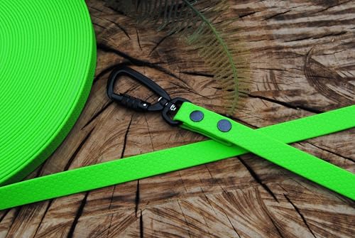 Soft-Vinyl Hundeleine 20mm Neon-Grün Twist-Lock Sicherheitshaken abwischbar Schleppleine Gummi (15m mit Schlaufe) von Generisch