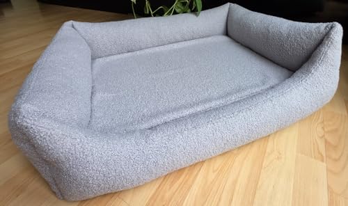 Orthopädisches Hundesofa Hundebett Ortopedico aus Teddystoff hellgrau 100 cm X 75 cm mit hersausnehmbarer Viscoschaummatratze Orthopädisches Hundesofa Hundebett Ortopedico aus Teddystoff hellgrau 100 cm X 75 cm mit hersausnehmbarer Viscoschaummatratze von Hundebettenmanufaktur