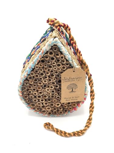 Munja And Reclaimed Fabric Eco Hanging Bee Home von Jardinopia