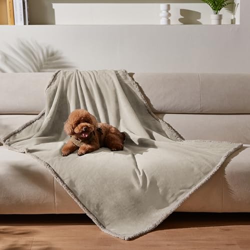 Kritter Planet Hundedecke Wasserdicht, Liebesdecke Sex Decke Wasserdicht, Waschbar Kuscheldecke Sofaschutz Tagesdecke für Sofa Autositz Couch Bett, L 120x150cm Große Decke, Kamel/Taupe von Kritter Planet