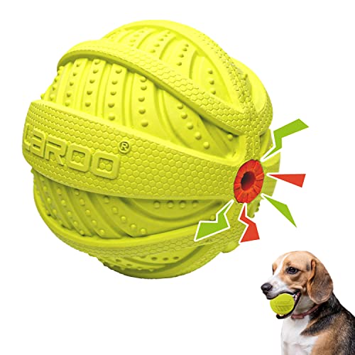 LaRoo Hundespielzeug Hundeball Squeaker, Langlebiges Naturkautschuk Hund Fußball, Quietscher Werfen Hundebälle, Kauspielzeug für Kleine & Große Hunde (9CM Grün) von LaRoo