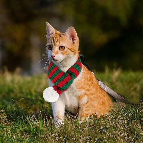 Weihnachtlicher Hundestrickschal mit Weißem Pompon, Warme Bandana Winter Haustier Zubehör, Katzenschal für Kleine bis Mittelgroße Hunde und Katzen, Niedliche Winter Outfits (Rot und Grün) von Ledander