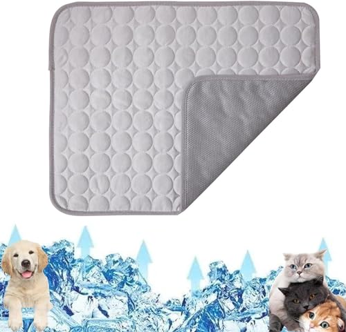 LinZong Pet Cooling Pad,Pet Cooling Mat for Dogs and Cats,Thickened Non-Slip Summer Ice Silk Sleep Mat Cooling Blanket for Kennel,Sofa,Bed,Floor,Car,Indoor or Outdoor (Light Grey,M: 62 * 52cm) von LinZong