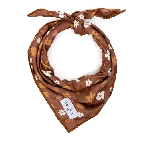 Lucy & Co. Chocolate Meadows Bandana, Designer-Welpenzubehör, 100 % Polyester, weich, stilvoll und für jeden Anlass geeignet, maschinenwaschbar (klein, braun/weißes Blumenmuster) von Lucy & Co.