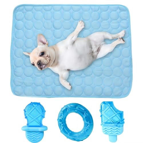 Luxetoys Haustier Kühlmatte und Gefrorenes Kauspielzeug Set Hundeeismatte mit Haustierspielzeug Sommer für Hunde und Katzen (Blaue Matte und 3 Stück Kauspielzeuge, 100×75cm) von Luxetoys