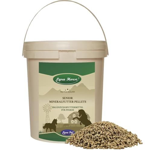 Lyra Horse® | 3,8 kg Senior Mineralfutter Pferdefutter im Eimer | Pellets aus Luzerne, Soja & Leinschrot | Ausgewogene Nährstoffquelle | Hochwertiges Futter für ältere Pferde | Reich an Ballaststoffen von Lyra Pet