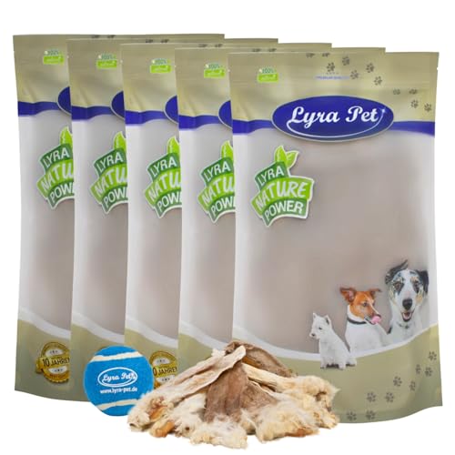 Lyra Pet® 5 kg Kaninchenohren mit Fell Kausnack Hase Hundefutter + Tennis Ball von Lyra Pet