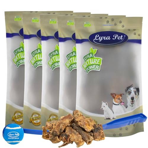 Lyra Pet® 5 kg Ochsenziemer Abschnitte 4-12 cm + Ballschleuder | Ochse Rind Rinderhaut Kauspaß Leckerli Kauartikel Hundefutter Kausnack Belohnung Training von Lyra Pet