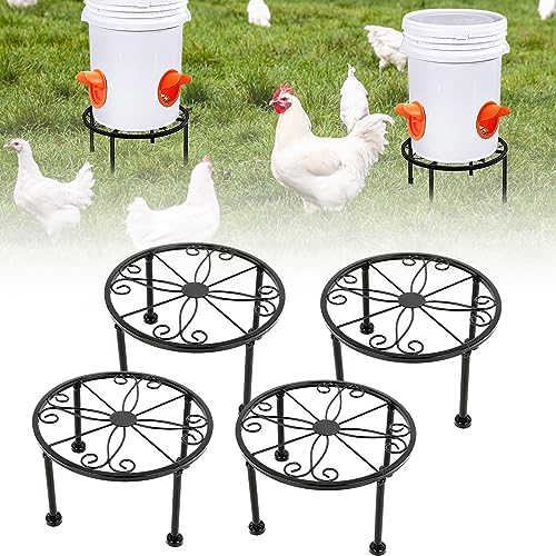 Metallständer für Hühner-Futterspender, Rostfreie Hühner-Bewässerungs-Eimer Ständer mit 4 Beinen für Stall Drinnen und Draußen (4 Stück) von MENAYODA