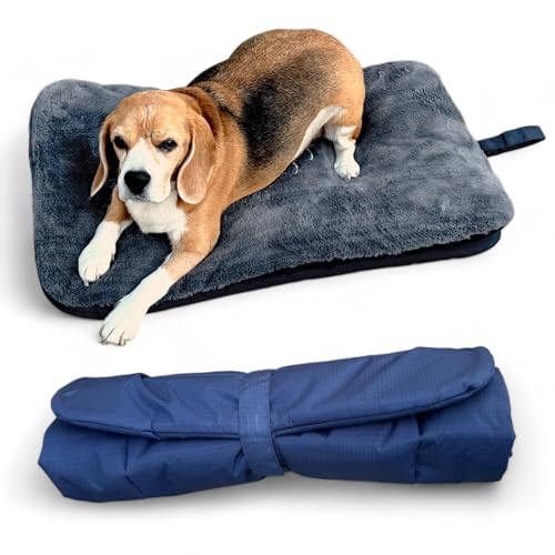 MIJOMA 2in1 Hundematte und Reisekissen - Luxuriöses Plüschdesign in Grau und wasserabweisend in Dunkelblau, Formstabil und Maschinenwaschbar, L 76 x 46 x 14 cm von MIJOMA