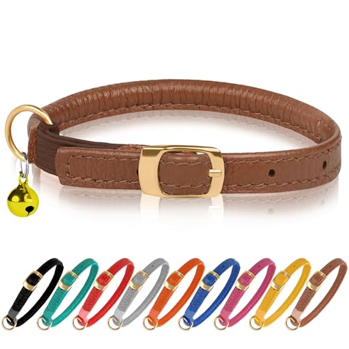 Murom Gerolltes Leder Katzenhalsband mit Gummiband Sicherheit Verstellbare Haustier Halsbänder für Katzen Kätzchen Gelb Rot Rosa Blau Orange Braun Grau (Braun) von MUROM