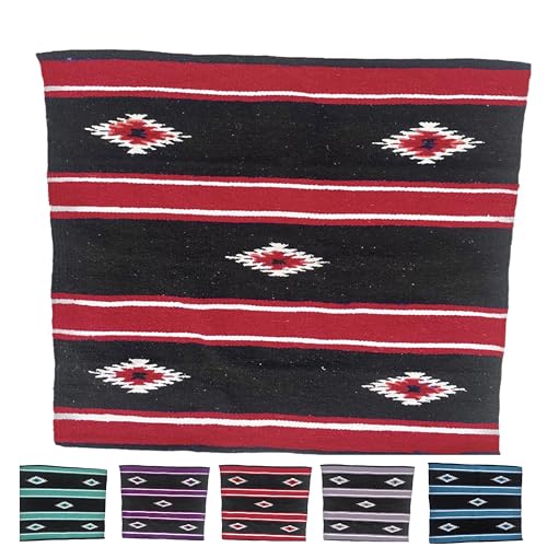 Majestic Ally Navajo-Design Acryl-Satteldecke, 91,4 x 86,4 cm, 1,1 kg, Rot und Schwarz von Majestic Ally