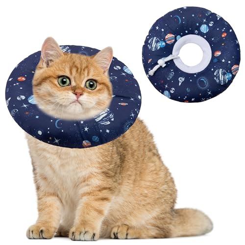 Miavers Weiches Katzenhalsband, verstellbares Katzenhalsband, bequeme Katzenzapfen als Kissen, Anti-Lecken, niedliches elisabethanisches Halsband der Katze (Sternenhimmel, mittel) von Miavers