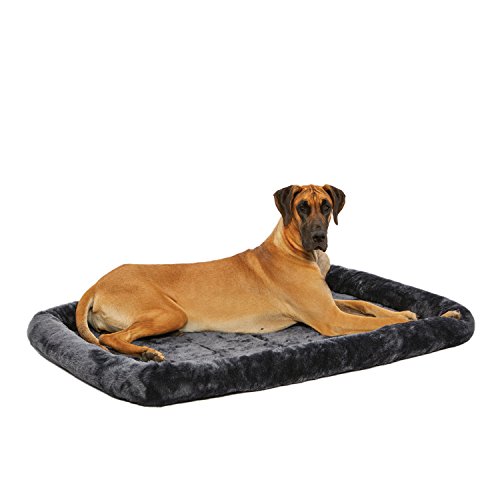 MidWest Homes for Pets Modell 40254-GY Haustierkissen, Hundebett, 137 cm langes Hunde- oder Katzenbett mit bequemer Polsterung, ideal für riesige Hunderassen, grau von MidWest Homes for Pets