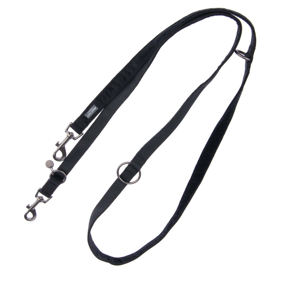 Nomad Tales Blush Geschirr, ebony - Passende Leine: 200 cm lang, 20 mm breit Nomad Tales Blush Geschirr, ebony - Passende Leine: 200 cm lang, 20 mm breit von Nomad Tales