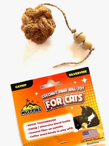 Nutties für Katzen von Nutties coconut husk ball toy for dogs and cats