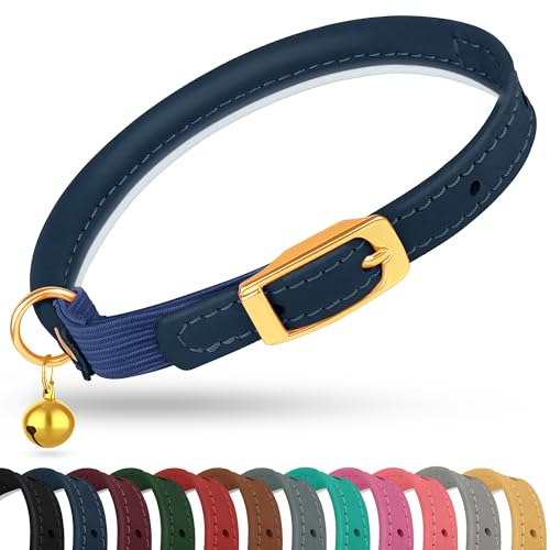 OOPSDOGGY Katzenhalsband aus gerolltem Leder mit Glöckchen – reflektierendes Kätzchenhalsband mit Sicherheitsgummi – verstellbare kleine Haustierhalsbänder für Jungen, Mädchen, Katzen (blau) von OOPSDOGGY