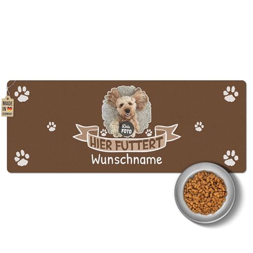 PR Print Royal Napfunterlage mit Foto & Name selbst gestalten - Hier futtert - Futtermatte für Hunde & Katzen - Personalisierte Geschenkidee, Waschbar | 80 x 30 cm, rutschfest von PR Print Royal