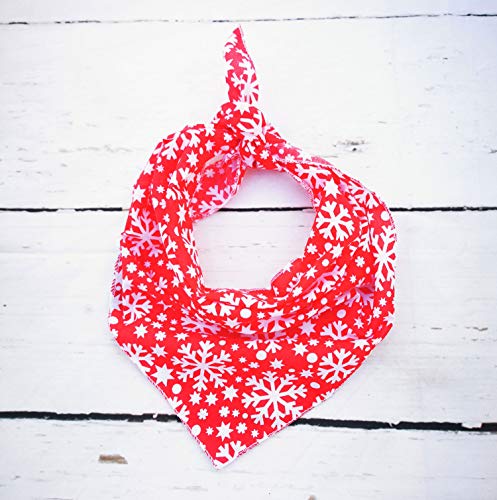 Pet Pooch Boutique Snowflake Bandana für Hunde, Größe S/M, Rot von Pet Pooch Boutique