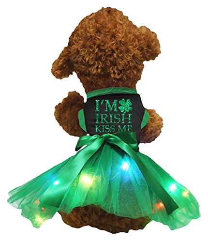 Petitebelle I'm Irish Kiss Me Hundekleid für Welpen, Schwarz/Grün, LED, Größe M (US) von Petitebelle