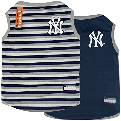 Pets First MLB YAN-4158-LG New York Yankees Wende-T-Shirt, Größe L für Hunde und Katzen Ein Haustier-Shirt mit Team-Logo, 2 Designs, gestreiftes T-Shirt auf einer Seite, Teamfarbe von Pets First