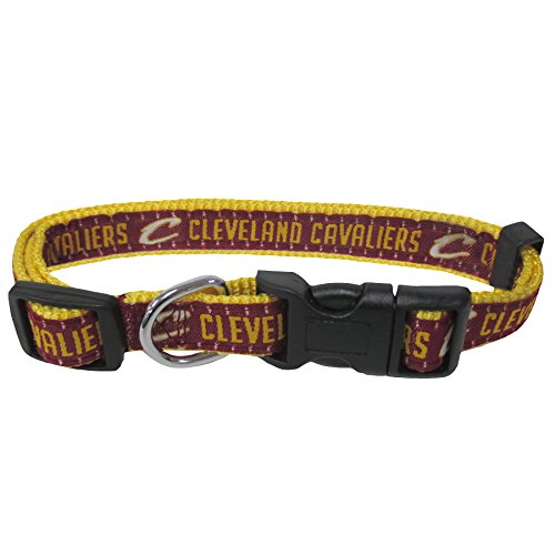 NBA PET Halsband Cleveland Cavaliers Hundehalsband, Größe L, Basketball-Team-Halsband für Hunde und Katzen, glänzendes und farbenfrohes Hunde- und Katzenhalsband, lizenziert von der NBA von Pets First