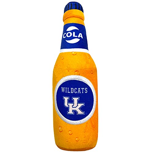 NCAA Kentucky Wildcats Bierflasche Plüsch Hund & Katze Quietschspielzeug – süßeste Stadion Soda Flasche Snack Plüschtier für Hunde & Katzen mit innerem Quietscher & schönem Fußball/Basketball Team von Pets First