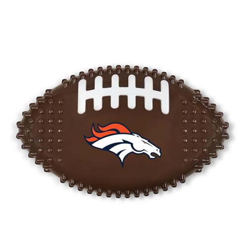 NFL Denver Broncos Mega-Kauspielzeug aus hartem Nylon mit Speckgeschmack, Fußball-Kauspielzeug, interaktives, leckeres Kauspielzeug für Hunde, unzerstörbar, stark, langlebig, Kauspielzeug, robustes von Pets First