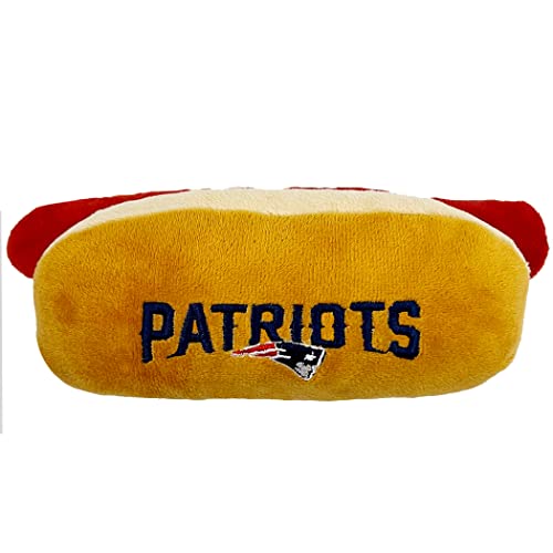 NFL New England Patriots Hot Dog Plüsch Hund & Katze Quietschspielzeug - Niedliches Hot-Dog-Snack Plüschspielzeug für Hunde & Katzen mit innerem Quietscher & schönem Fußball-Teamname/Logo von Pets First