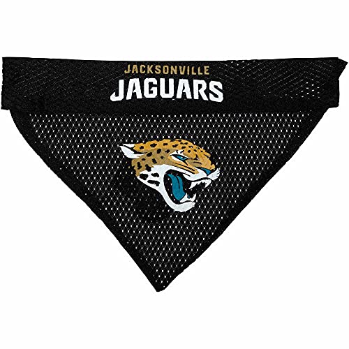 NFL wendbar Bandana für Hunde & Katzen. Mesh & Premium Stickerei Team Schal Bandana. Hund Geburtstage, Party 's, Fußball Games. Pet Bandana Dual Sided erhältlich in 32 NFL Teams und 2 Größen von Pets First